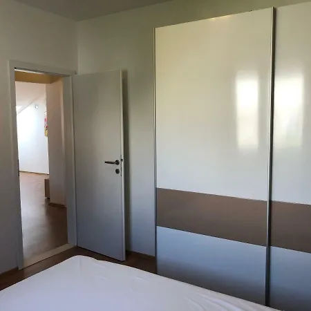 Apartment Hana *